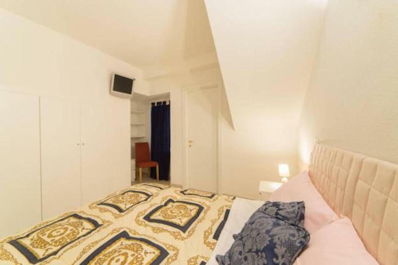 La Casa Nel Borgo Sul Lago Pisogne Exterior foto