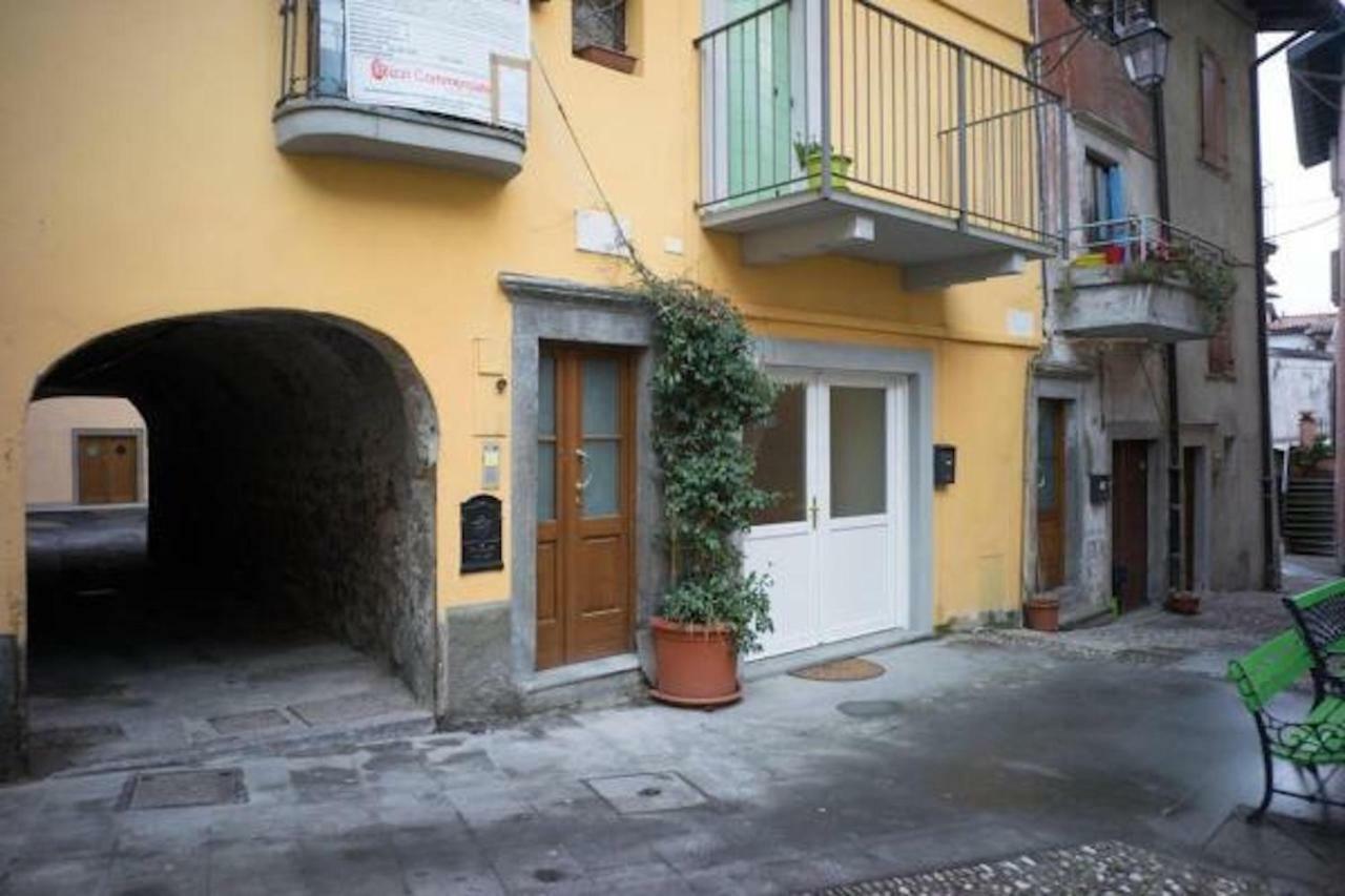 Apartamento La Casa Nel Borgo Sul Lago Pisogne Exterior foto